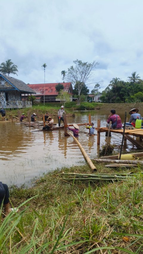 Pembuatan Jembatan Gazebo