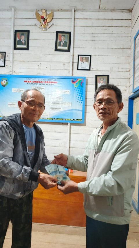 Pembagian BLT 